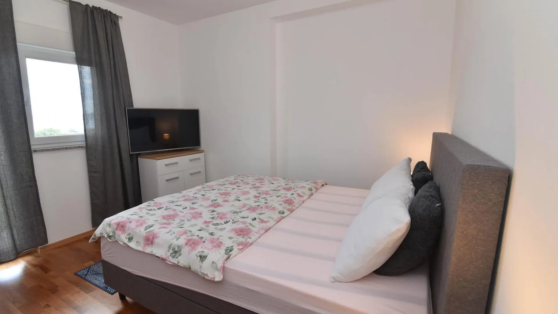 Apartment Borna Sukošan