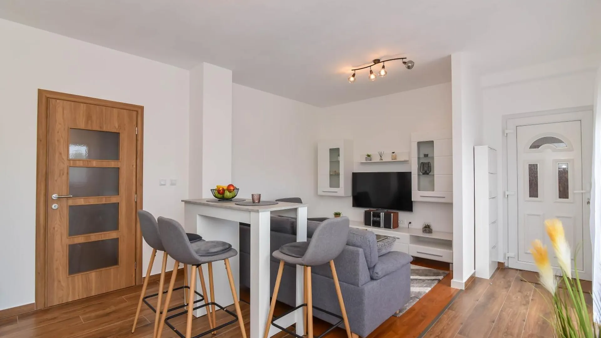 Apartment Borna Sukošan